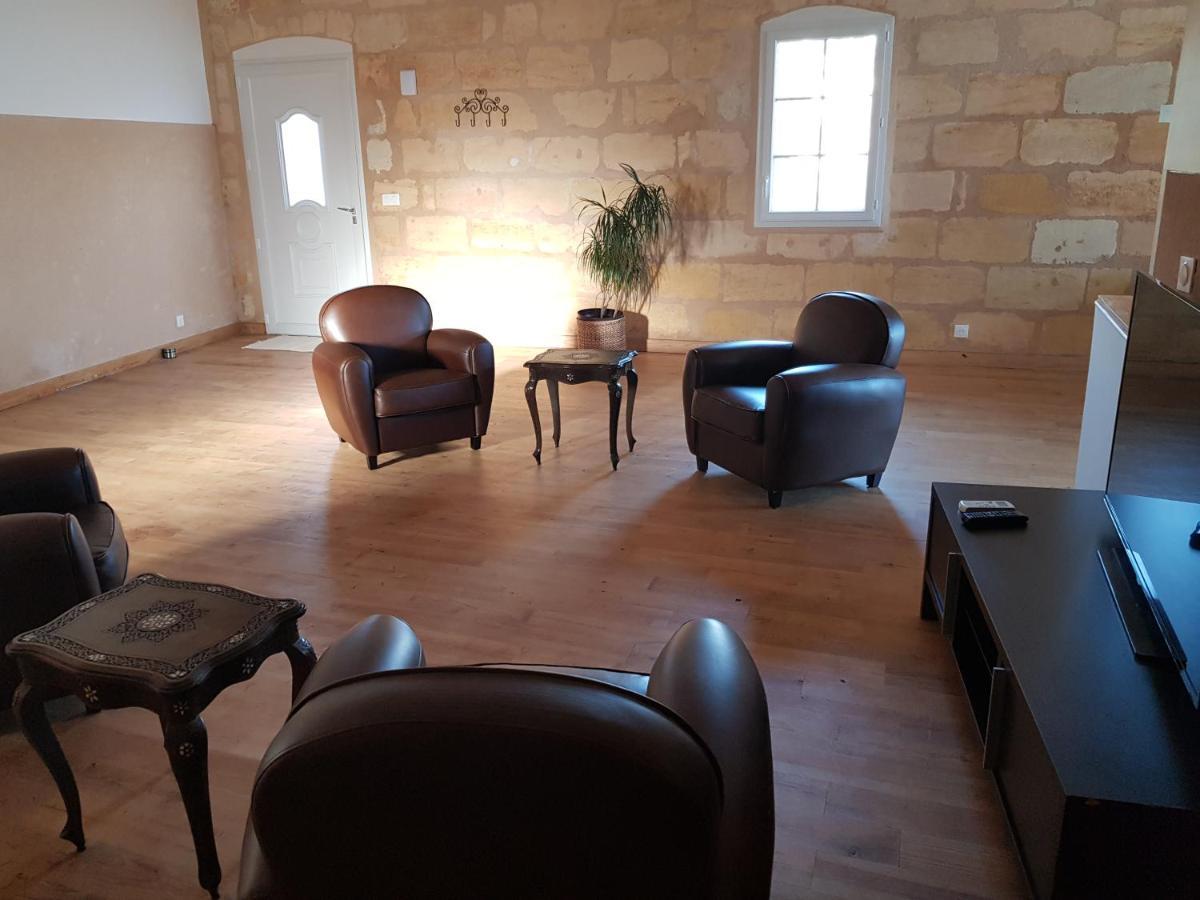 Отель Domaine Du Chauvet Sainte-Eulalie  Экстерьер фото